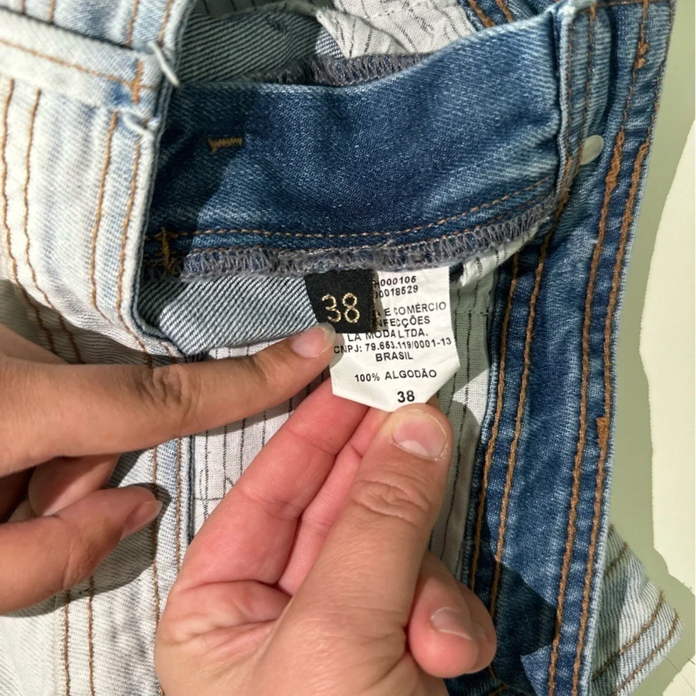 Lanca Perfume appliqué Jean shorts made in Brazil #A28